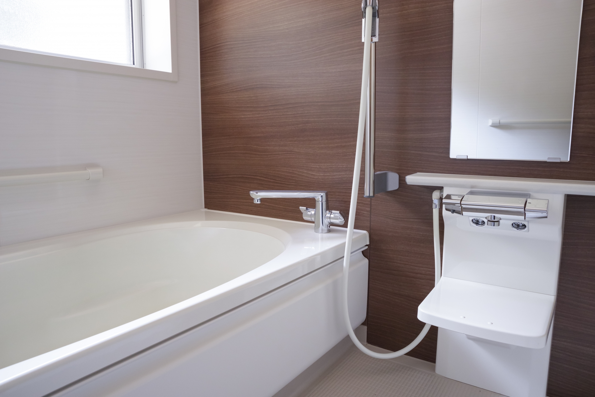 1764051035775301.jpg 32862104_m.jpg